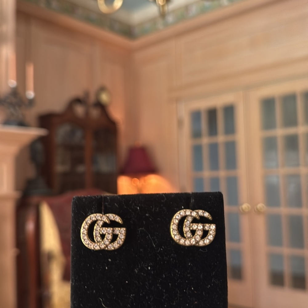 Gucci earrings, antique  Gold tone Crystal Double G Stud Earrings - Picture 2 of 4